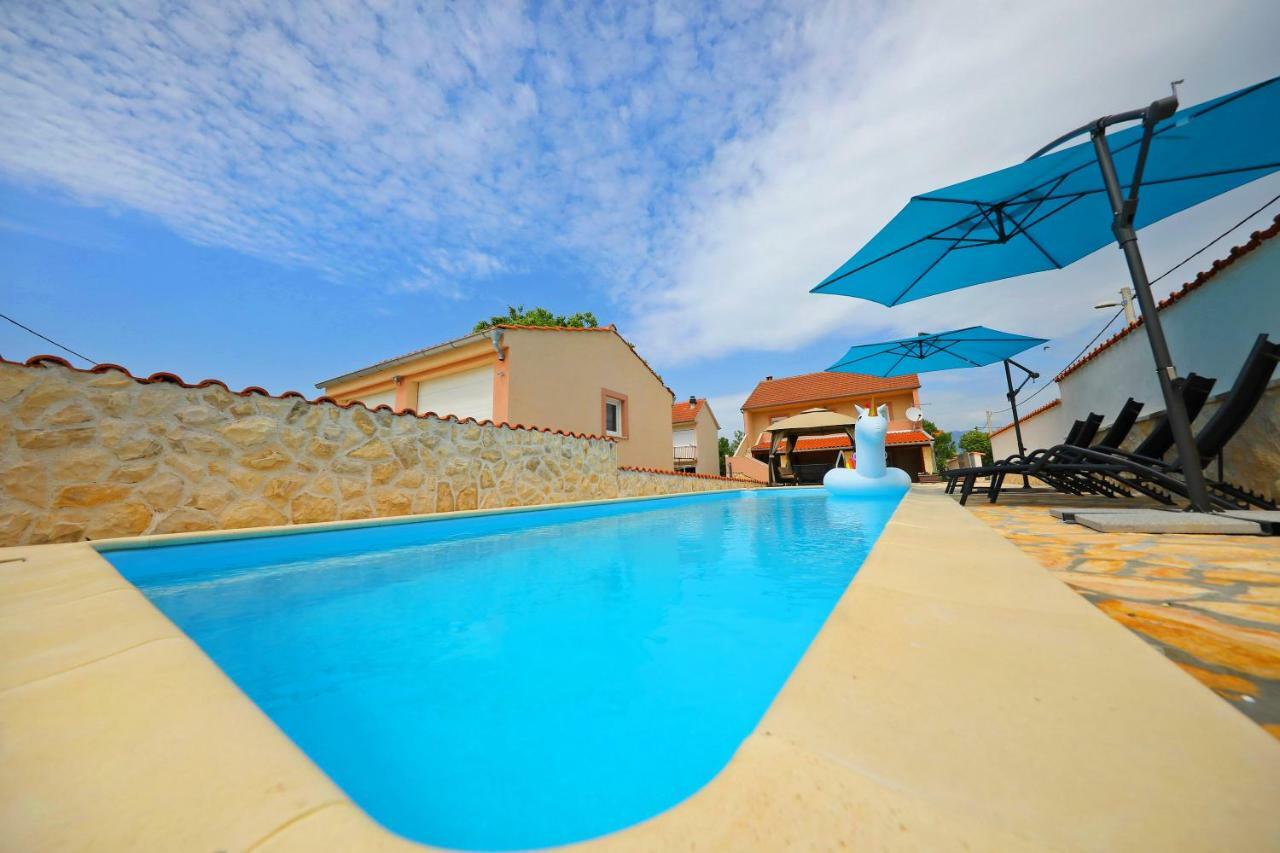 Holiday Home Luka Pridraga Extérieur photo